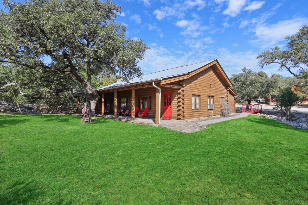 Wimberley Log Cabins Resort And Suites- Unit 4 Exterior photo